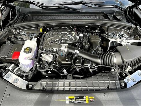 New 2025 Jeep Grand Cherokee Limited w/ Trailer Tow Package image 10