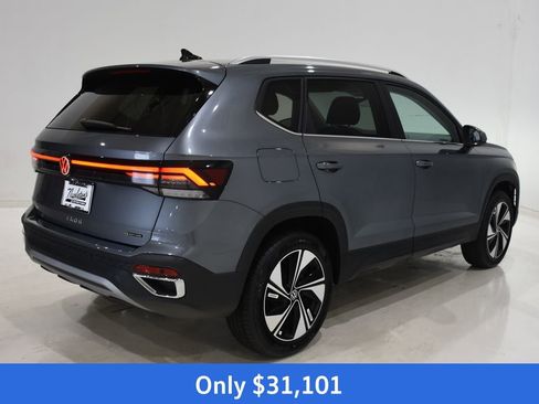 New 2026 Volkswagen Taos SE AWD/4WD image 4