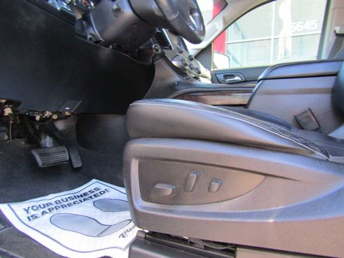 Used 2015 Chevrolet Tahoe LT w/ Luxury Package image 25