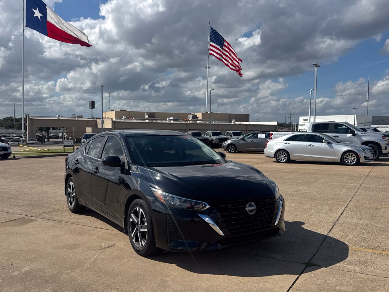 Used 2025 Nissan Sentra SV w/ Trunk Package FWD image 2