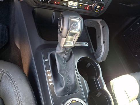 Used 2024 Ford Bronco Outer Banks image 22