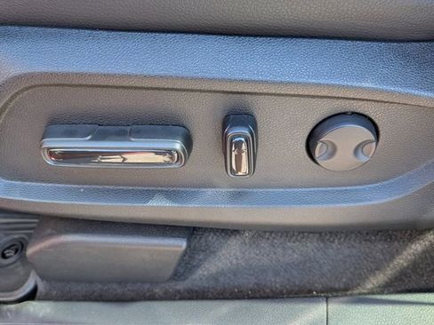 Used 2025 Honda Pilot TrailSport image 18
