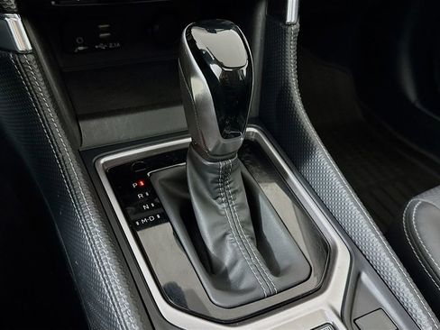 Used 2019 Subaru Forester Touring image 15