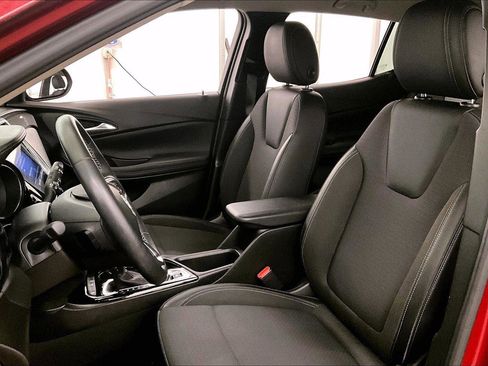 Used 2021 Buick Encore GX Select image 24