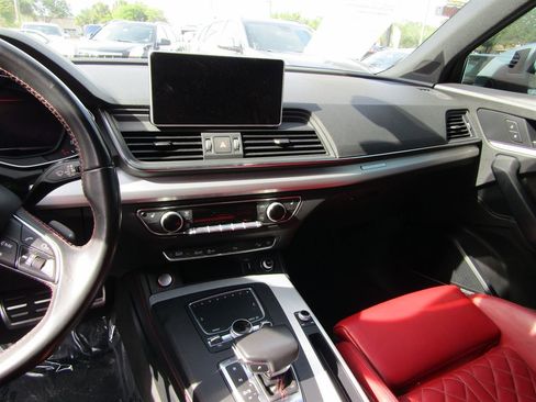Used 2018 Audi SQ5 Premium Plus w/ S Sport Package AWD/4WD image 11