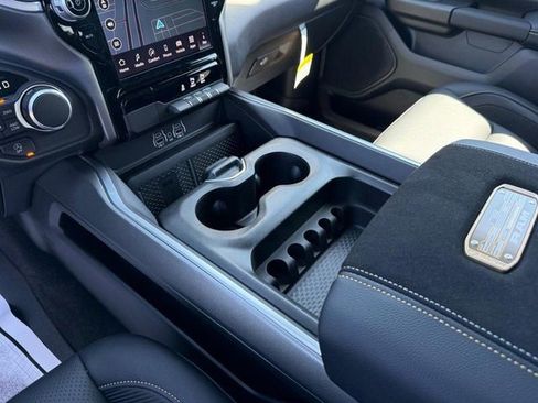 New 2026 RAM 1500 Big Horn AWD/4WD image 24
