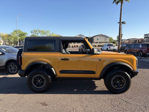 Used 2021 Ford Bronco Badlands image 2