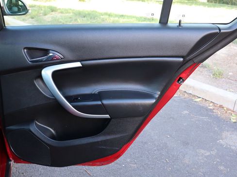 Used 2012 Buick Regal Premium image 25