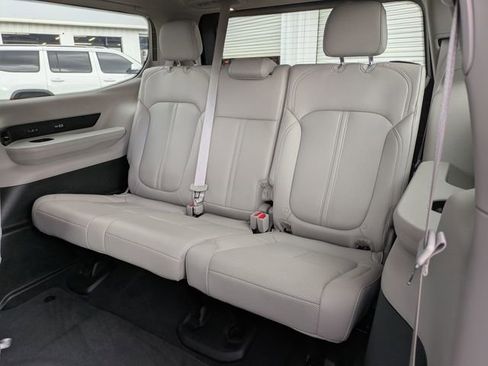 Used 2023 Jeep Wagoneer Series III w/ Premium Group I image 16