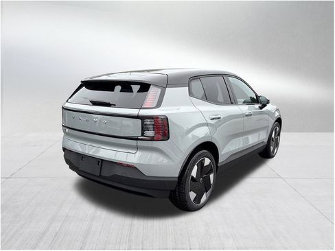 New 2026 Volvo EX30 Plus image 5