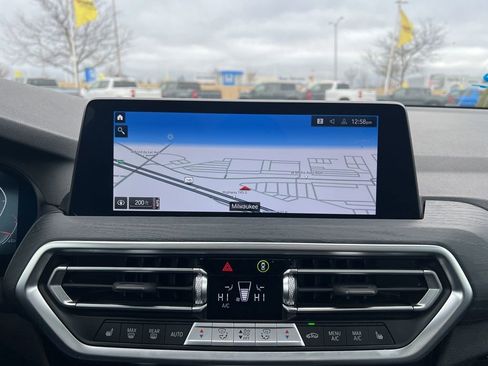 Used 2024 BMW X3 xDrive30i image 21