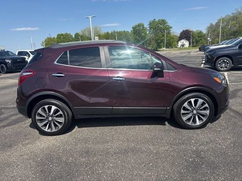 Used 2017 Buick Encore Essence FWD image 2
