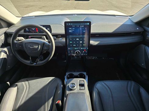 Used 2024 Ford Mustang Mach-E Premium image 18