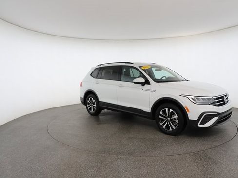 Used 2021 Volkswagen Tiguan SE R-Line image 26