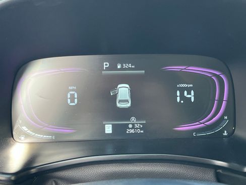 Used 2025 Kia Soul LX w/ LX Technology Package image 38