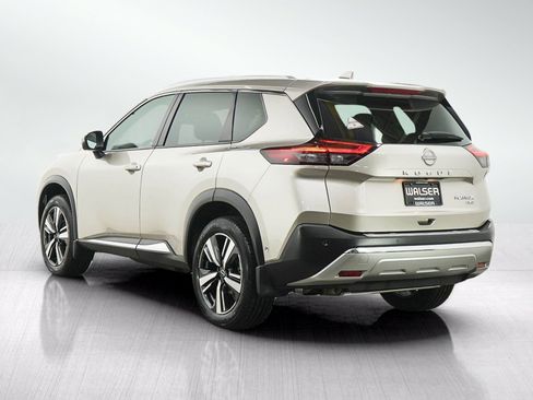 Used 2023 Nissan Rogue Platinum AWD/4WD image 3