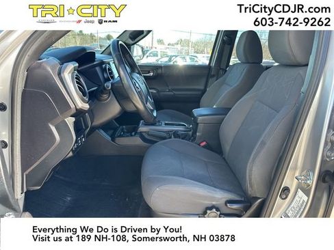 Used 2017 Toyota Tacoma TRD Off-Road w/ Tow Package (A/T) image 15