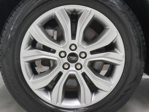 Used 2024 Ford Edge Titanium AWD/4WD image 30
