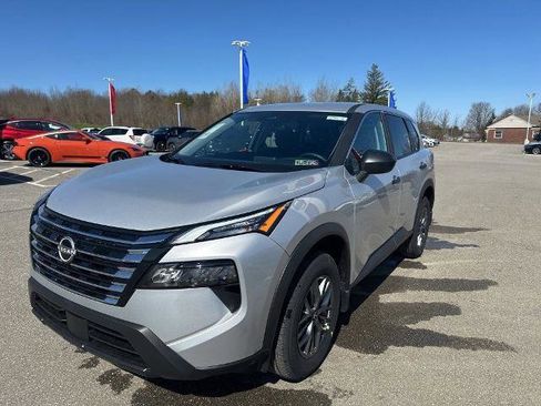 Certified 2025 Nissan Rogue S AWD/4WD image 7