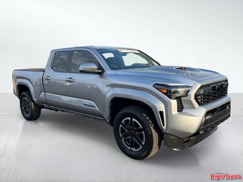 Certified 2026 Toyota Tacoma TRD Sport RWD image 9