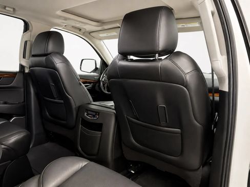 Used 2020 Cadillac Escalade ESV Luxury RWD image 23