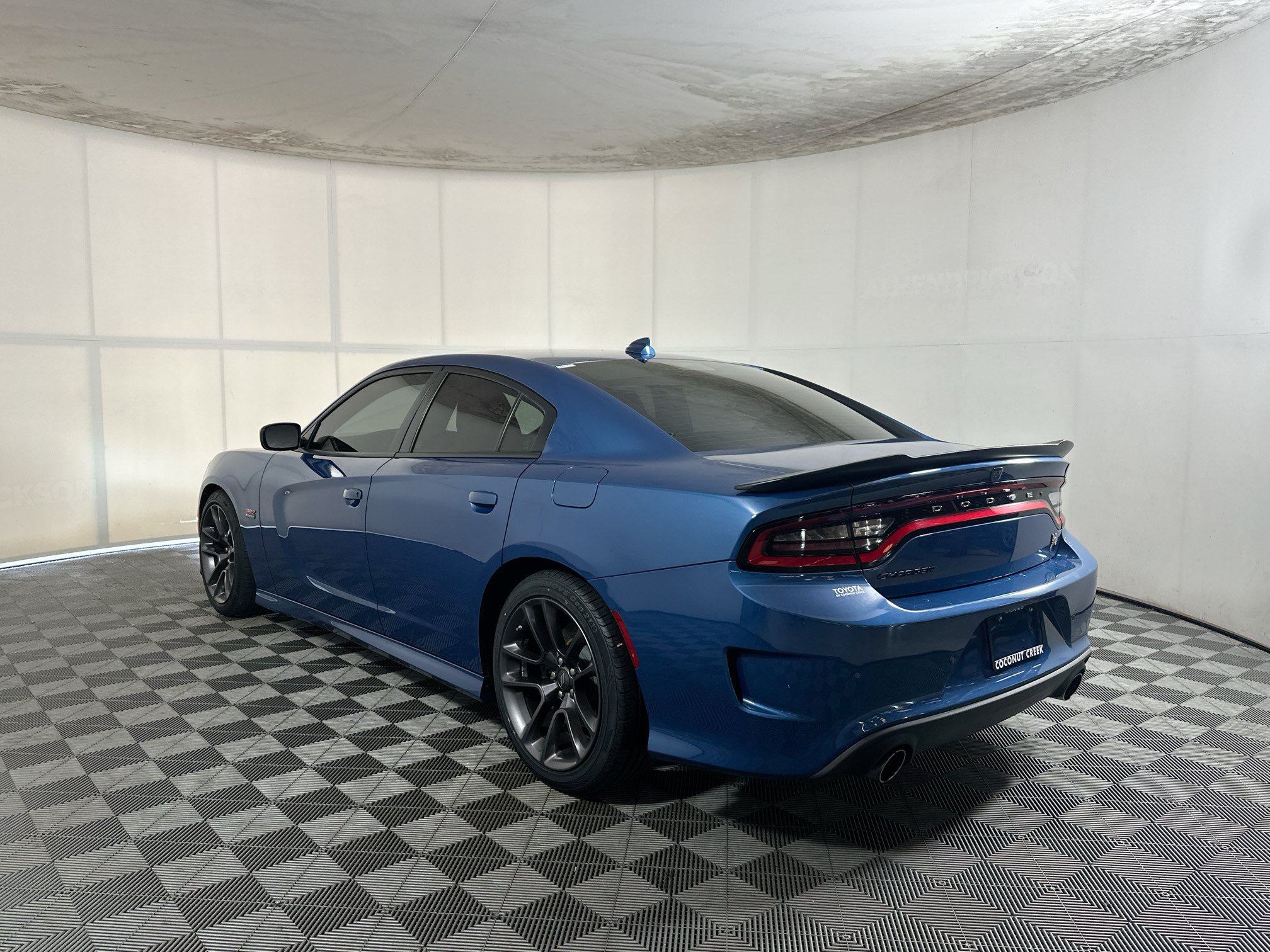 Used 2023 Dodge Charger Scat Pack w/ Harman/Kardon Audio Group RWD image 5