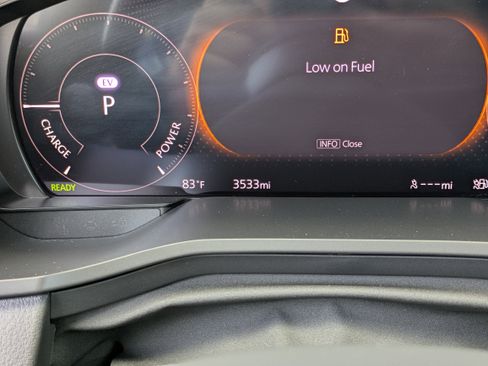 Used 2025 MAZDA CX-70 Plug-In Hybrid w/ Premium Pkg image 29