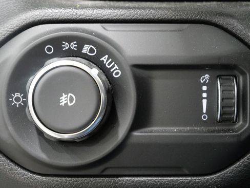 Used 2023 Jeep Wrangler Unlimited Sport w/ Sun And Sound Package AWD/4WD image 15