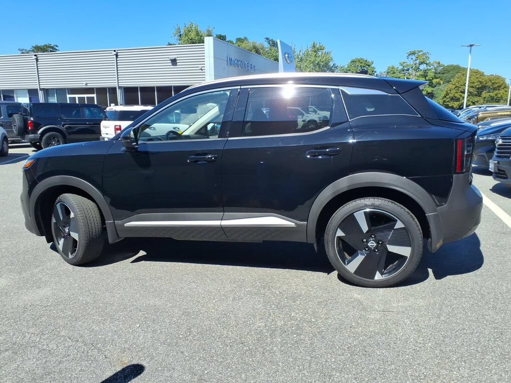 Used 2025 Nissan Kicks SR AWD/4WD image 9