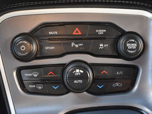 Used 2022 Dodge Challenger R/T image 24