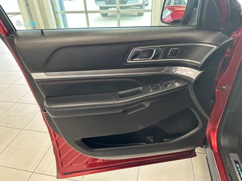 Used 2016 Ford Explorer Sport w/ Equipment Group 401A AWD/4WD image 12