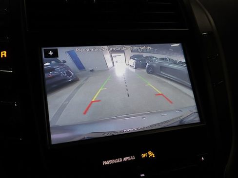 Used 2017 Lincoln MKC Reserve image 33