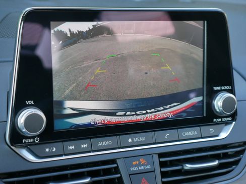 New 2025 Nissan Altima 2.5 SV image 10