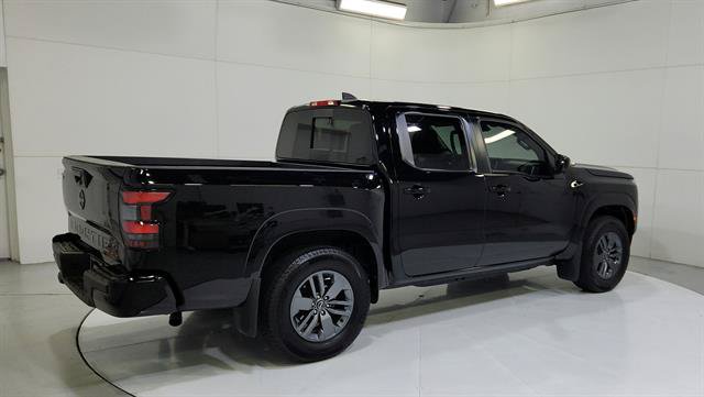Certified 2025 Nissan Frontier SV RWD image 7