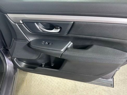 Used 2020 Honda CR-V LX image 9