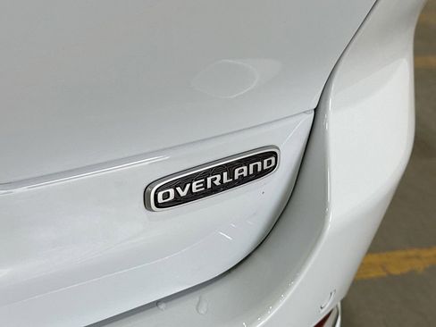 New 2025 Jeep Grand Cherokee L Overland w/ Luxury Tech Group IV image 57