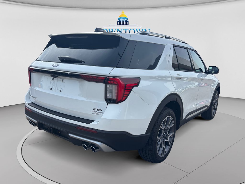 New 2027 Ford Explorer Platinum w/ 3.0L Ultimate Package AWD/4WD image 3