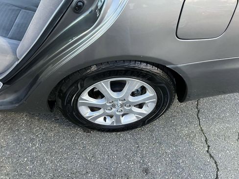 Used 2005 Toyota Camry XLE FWD image 22