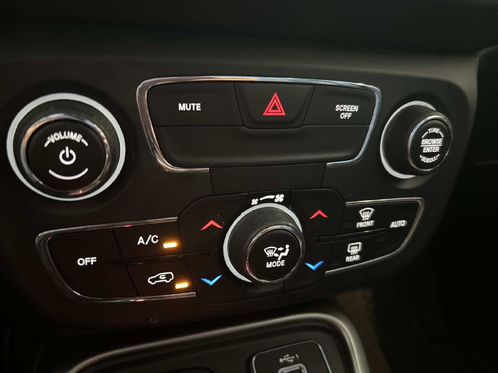 Used 2020 Jeep Compass High Altitude AWD/4WD image 24
