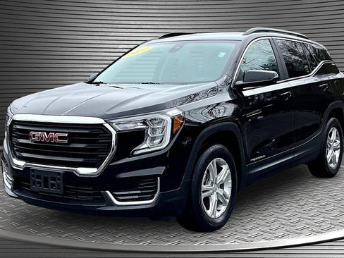 Used 2022 GMC Terrain SLE w/ Driver Convenience Package AWD/4WD image 3