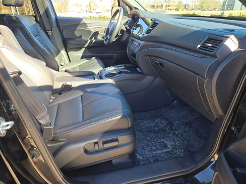 Used 2022 Honda Passport TrailSport image 9