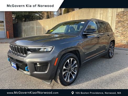 Used 2023 Jeep Grand Cherokee Overland image 1