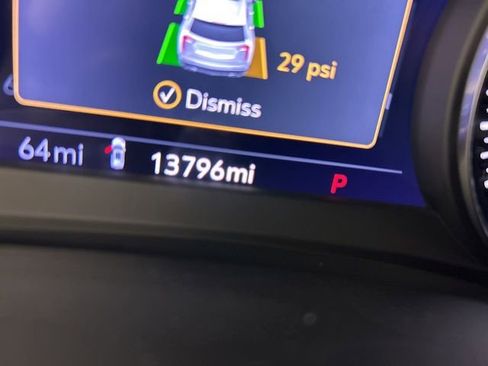 Used 2024 Cadillac XT6 Sport w/ LPO, ONYX Package image 38