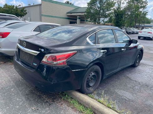 Used 2014 Nissan Altima 2.5 S FWD image 5