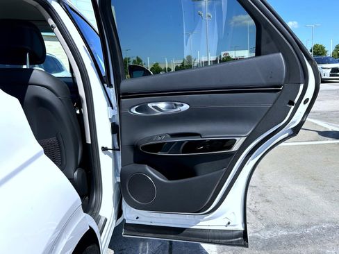 New 2026 Genesis GV70 2.5T AWD/4WD image 17