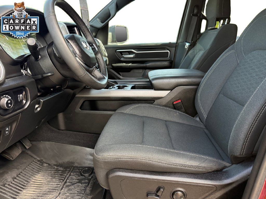 Used 2025 RAM 1500 Big Horn AWD/4WD image 9