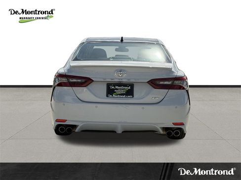 Used 2022 Toyota Camry XSE image 6
