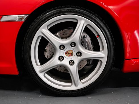 Used 2005 Porsche 911 Carrera RWD image 44