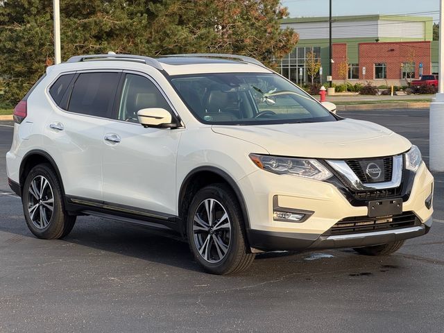 Used 2017 Nissan Rogue SL w/ SL Premium Package AWD/4WD image 9