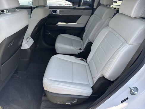 Used 2025 Hyundai Santa Fe Calligraphy FWD image 21
